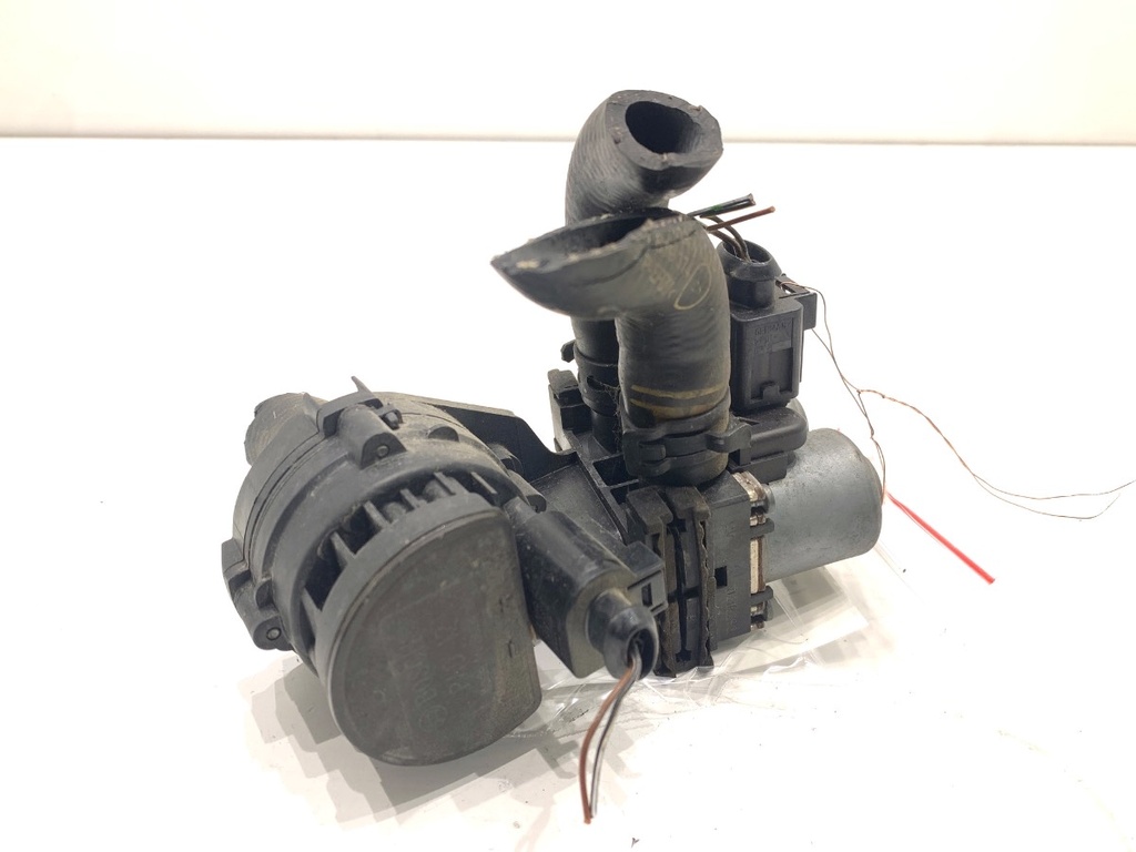 [STARK-824141] Válvula solenoide de agua Audi A6 C6 (4F2) 3.2 FSI 188 kW 2004-2009
