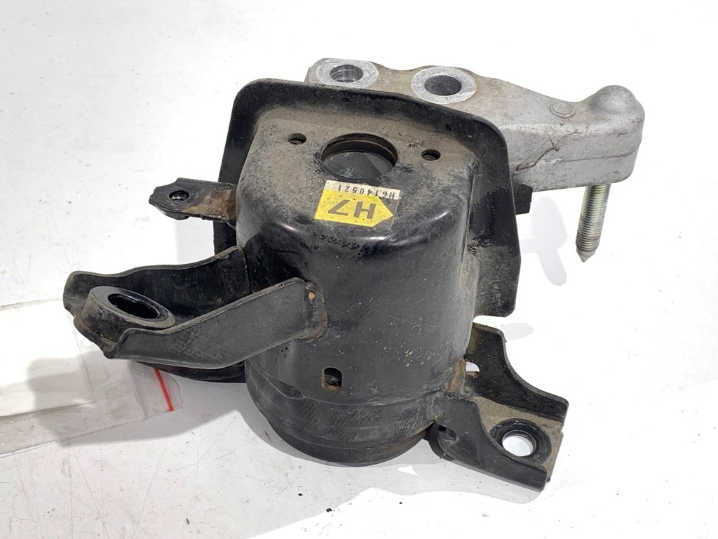 [STARK-825230] Soporte de motor derecho Toyota RAV4 IV (_A4_) 2.5 Hybrid 4WD (AVA44_) 2015-2018
