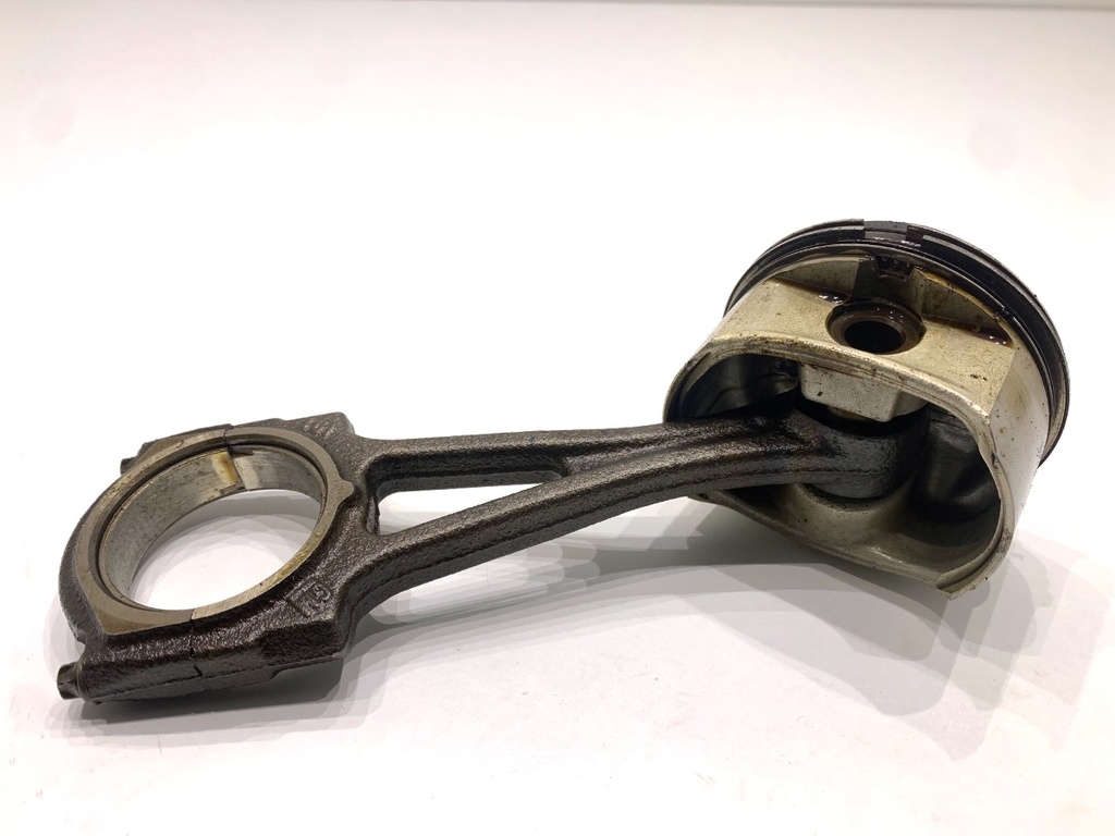 [STARK-833707] Pistón con biela OPEL ASTRA H GTC (A04) 1.4 Z14XEP 2005-2010