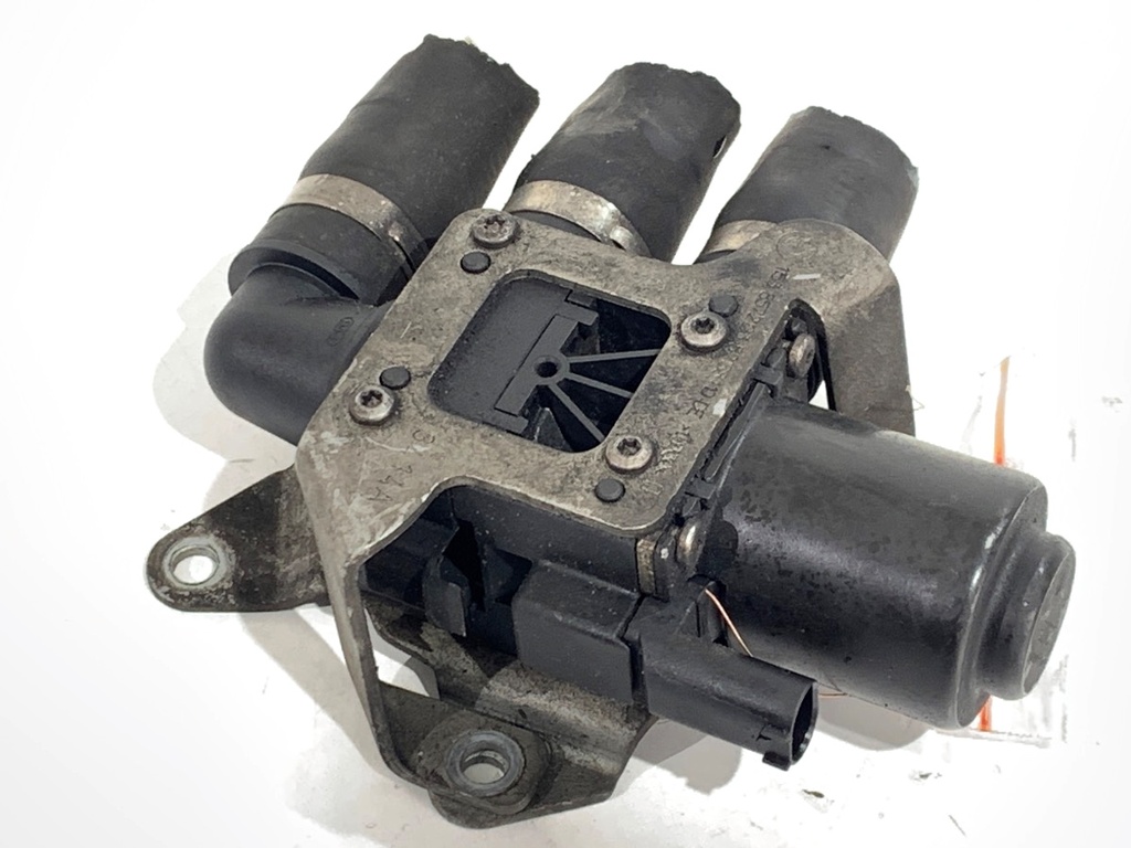 [STARK-837963] Bomba de agua adicional BMW X6 (F16, F86) 2014-2019