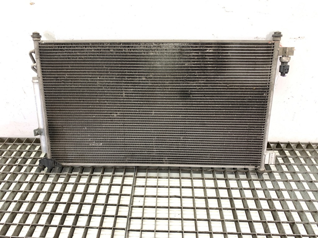 [STARK-842028] Radiador de aire acondicionado Nissan Juke (F15) 1.6 86 kW 2010-2022