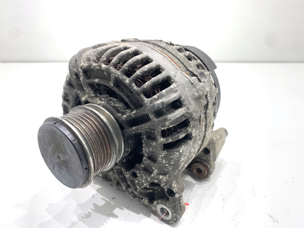 [STARK-844513] Alternador Audi A4 B7 Avant (8ED) 2.0 TDI 125 kW 2006-2008