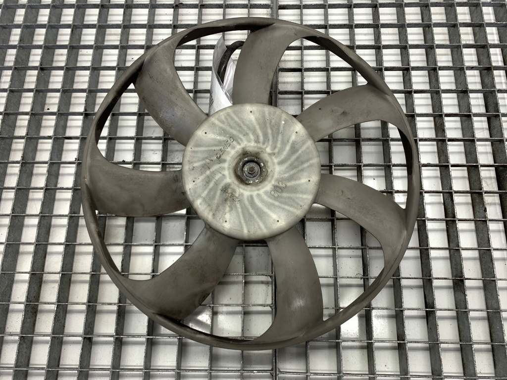 [STARK-863804] Ventilador de radiador de aire acondicionado LEXUS IS III (_E3_) 2013-2022