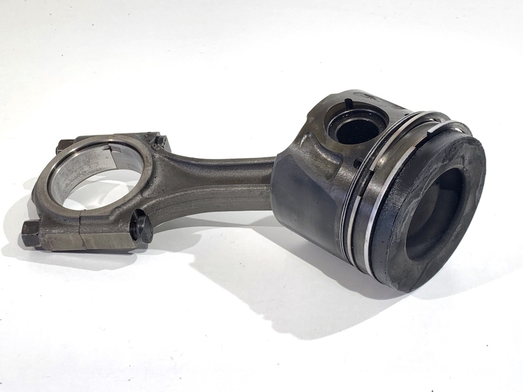 [STARK-864564] Pistón con biela Citroën DS4 (NX_) 2.0 HDi 165 2011-2015