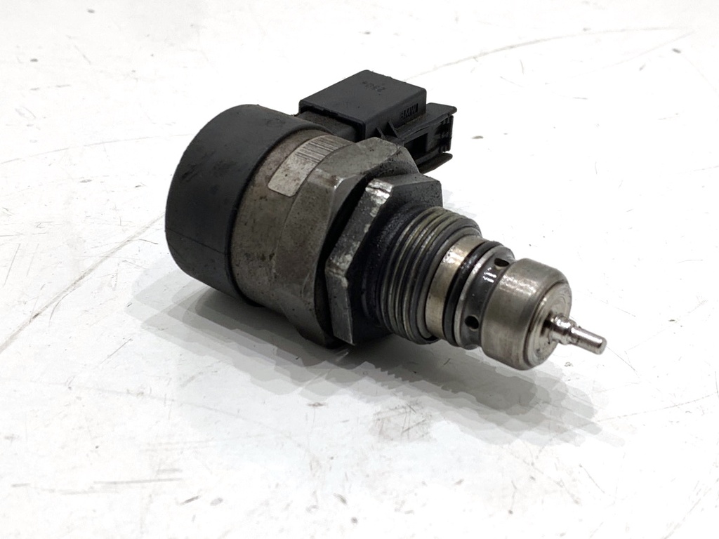 [STARK-865762] Regulador de presión de combustible BMW Serie 5 Touring (E61) 2.0d 110 kW (150 CV) 2004-2010