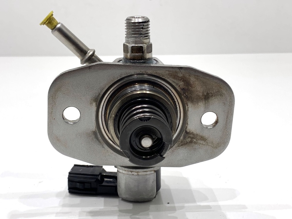 [STARK-867594] Bomba de alta presión LEXUS IS III (_E3_) 200t (ASE30) 2015-2022