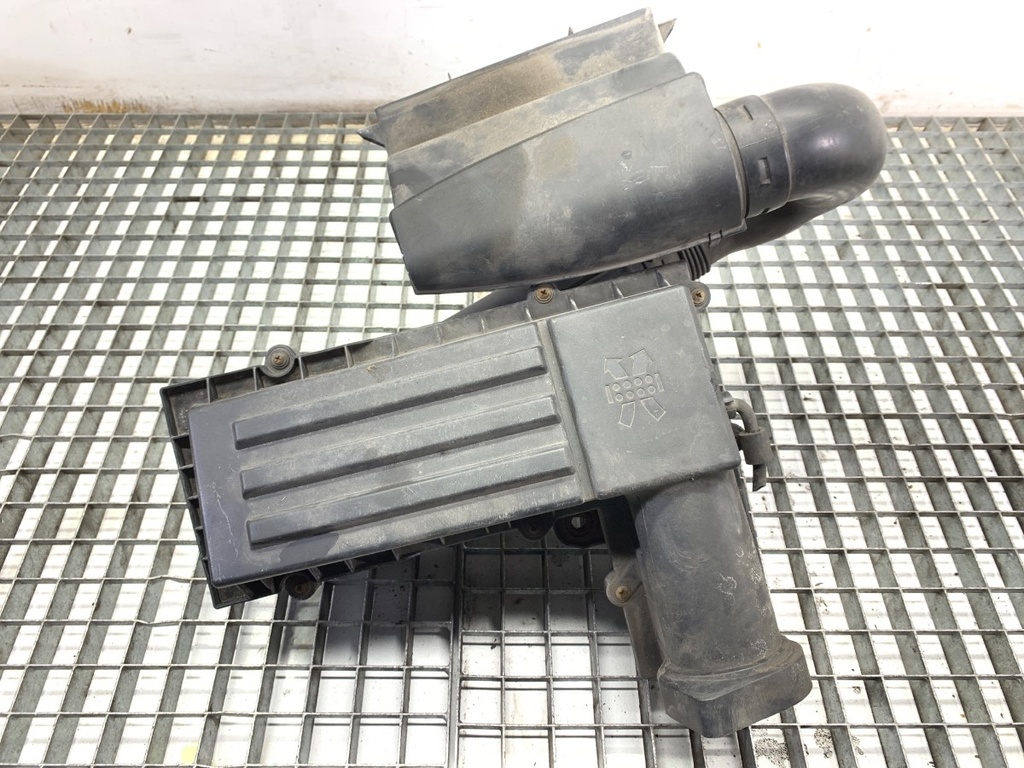 [STARK-883351] Caja de filtro de aire Skoda Octavia II (1Z3) 1.9 TDI 105 CV 2004-2013