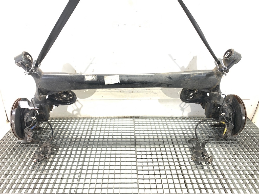 [STARK-890554] Viga trasera NISSAN QASHQAI III (J12) 2021-2022