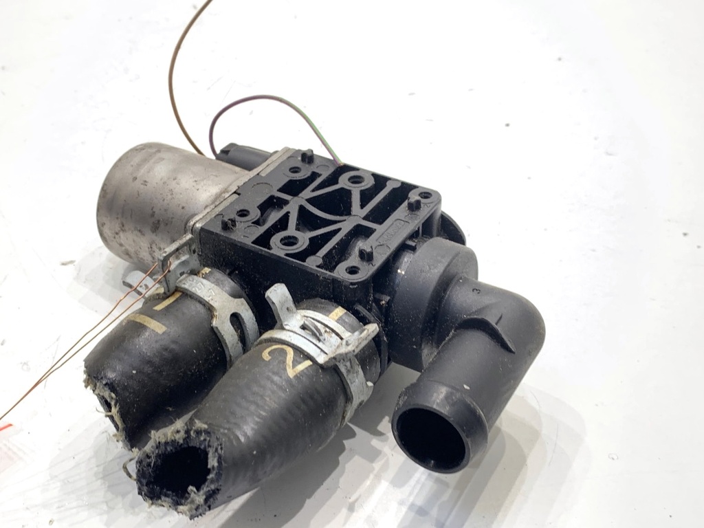 [STARK-897084] Bomba de agua adicional BMW Serie 5 Touring (G31) 530e 2020-2022