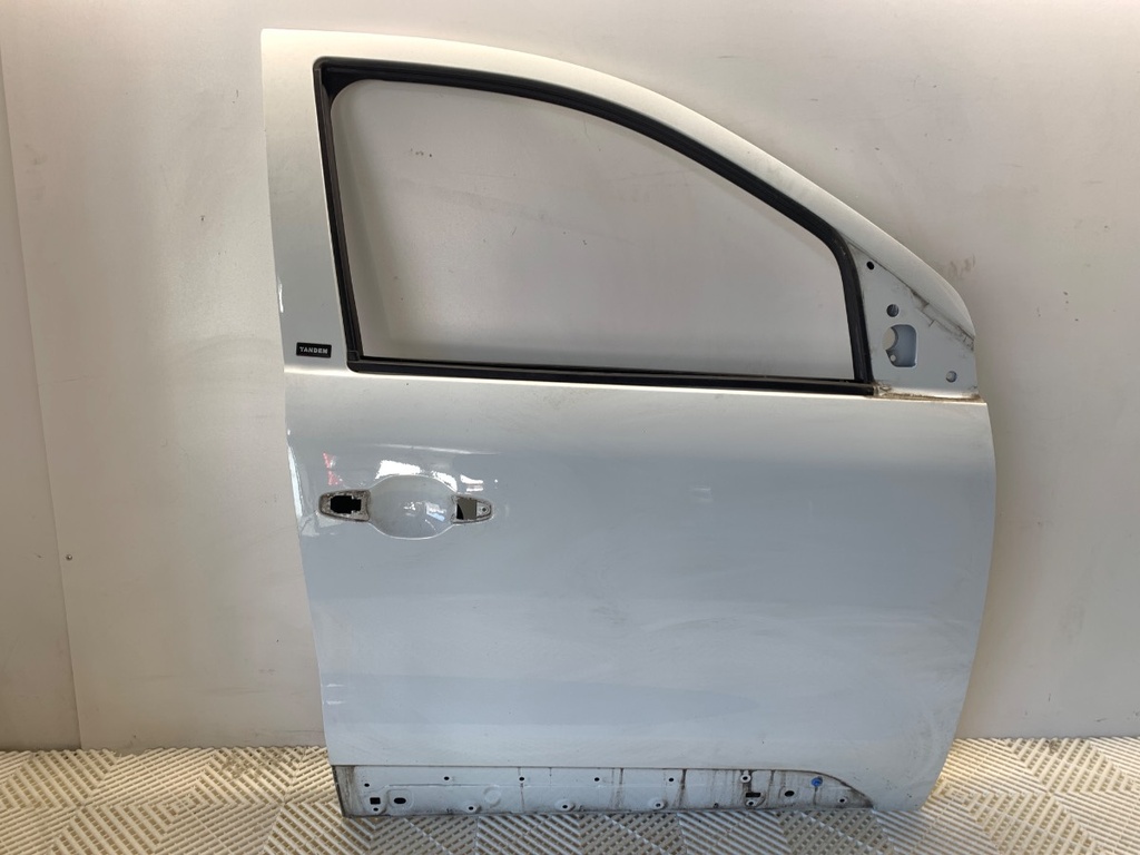 [STARK-885991] Puerta delantera derecha Renault Express 1.5 Blue dCi 95 (F6AB) 2021-2022