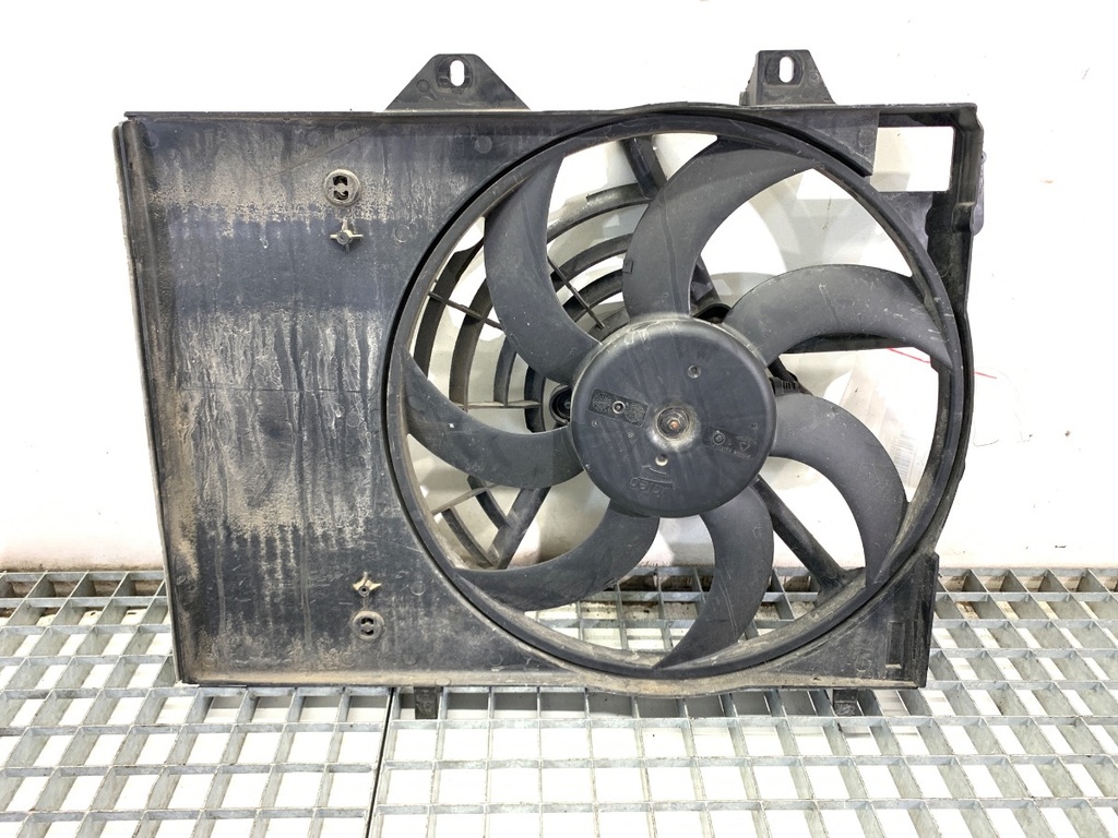 [STARK-908616] Ventilador del radiador Citroën C3 II (SC_) 1.2 THP 110 81 kW 2014-2022