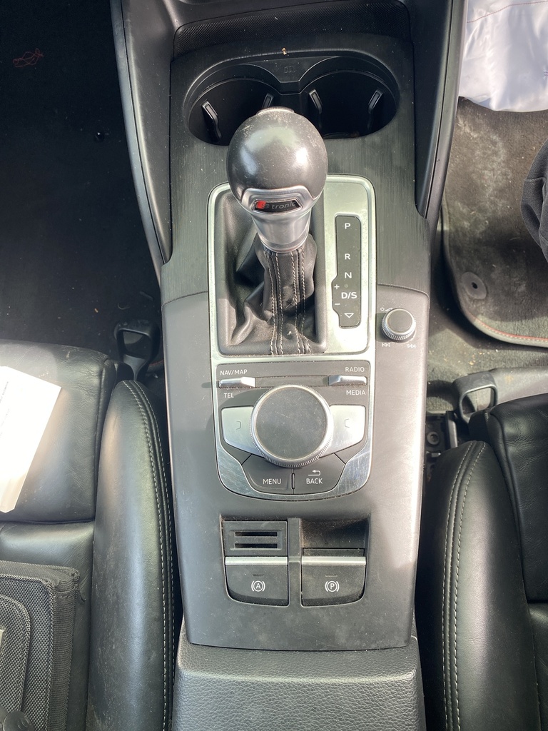 [EPE-100650] Palanca selectora de cambio AUDI A3 8VS/8VM S3 quattro