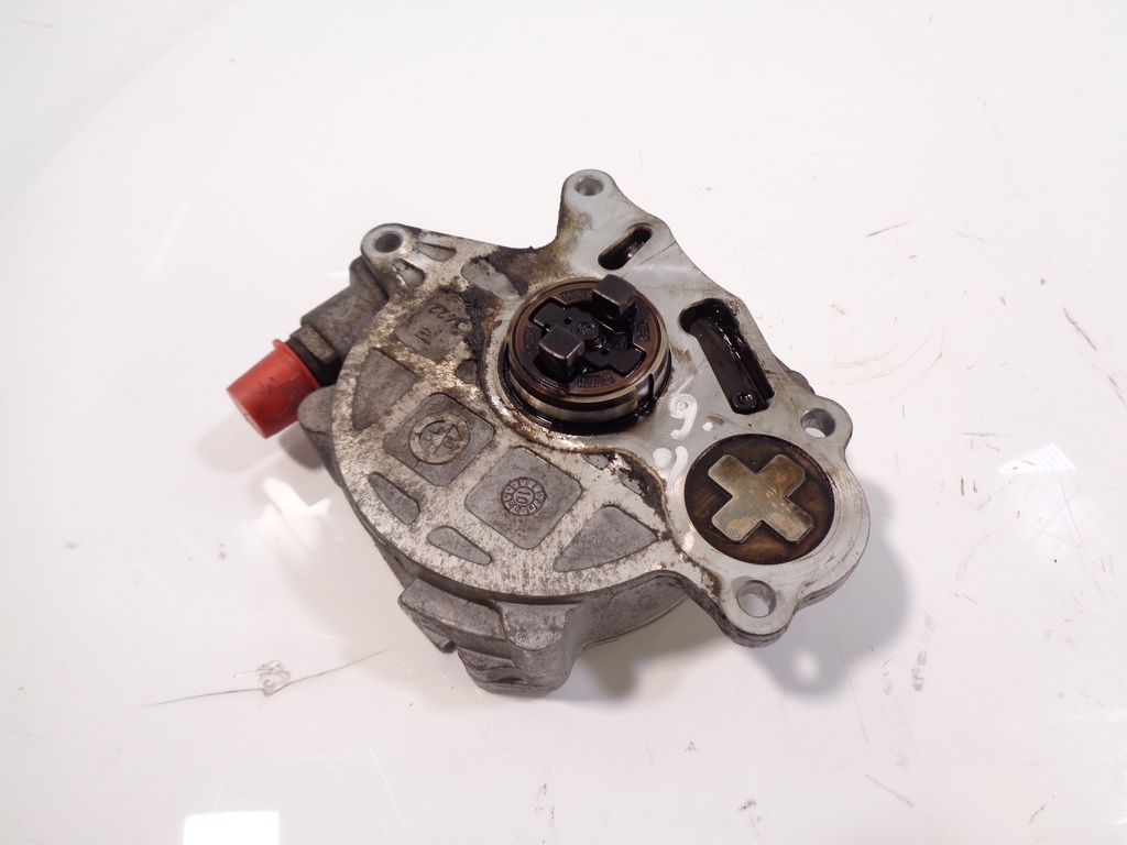 [MTD-377366] Bomba de vacío VW Golf 1.6 TDI CAYC CAY 03L145100G