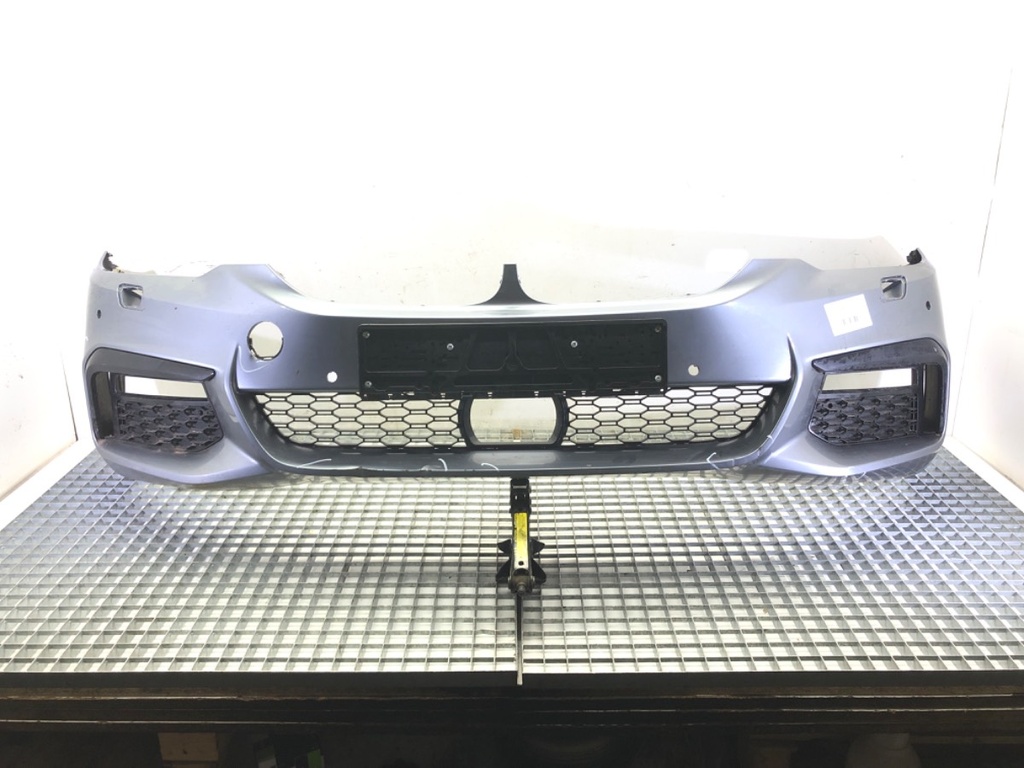 [STARK-647850] Parachoques delantero BMW Serie 5 (G30, F90) 2016-2022