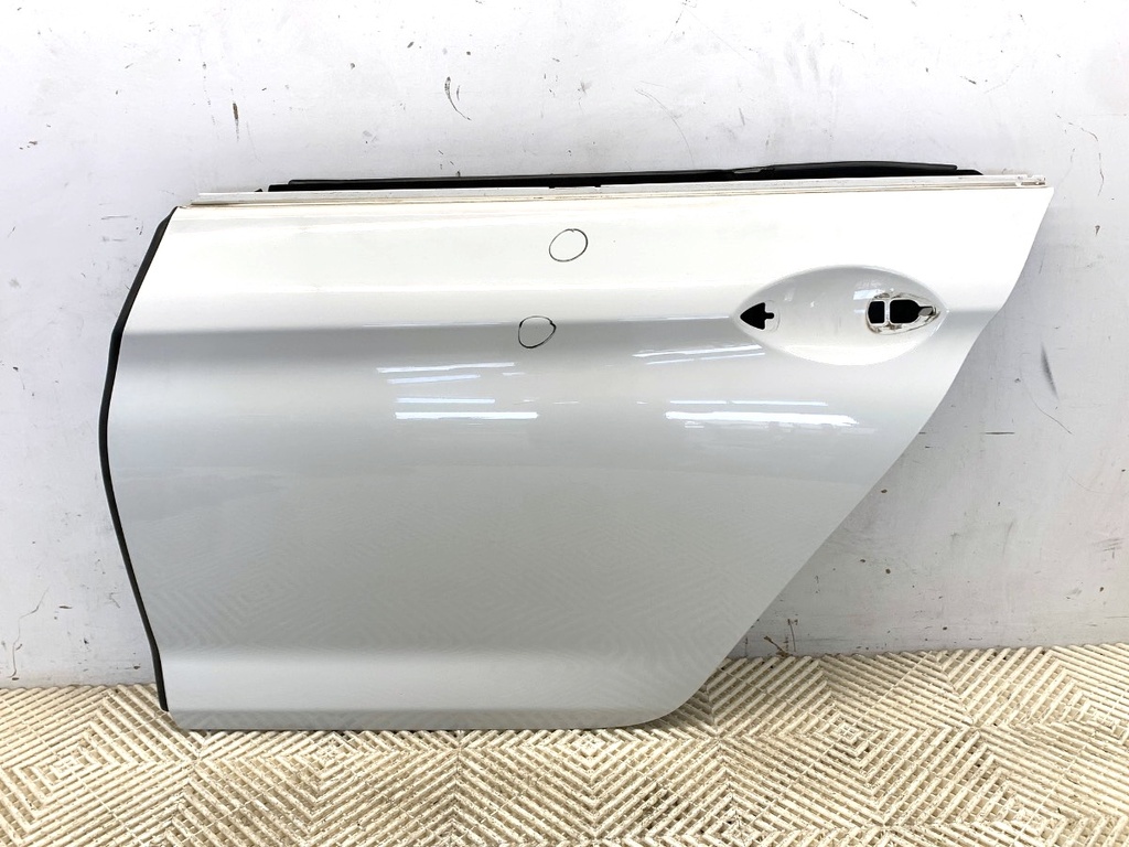 [STARK-730110] Puerta trasera izquierda BMW Serie 6 Gran Coupé (F06) 2012-2018
