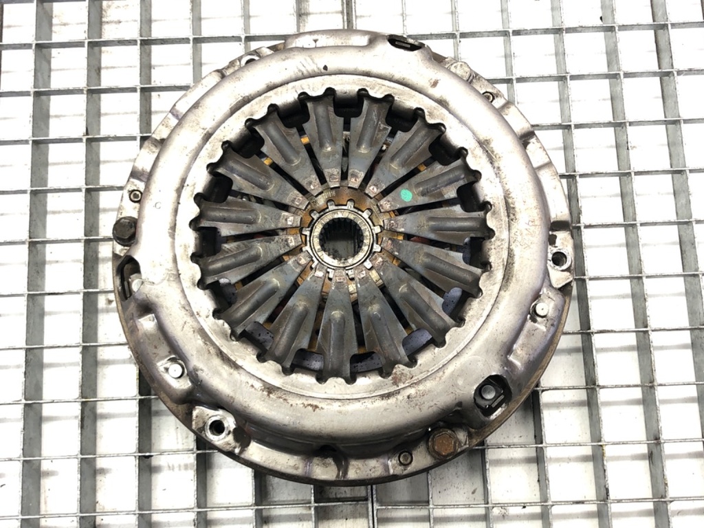 [STARK-624527] Embrague Toyota Auris (_E15_) 1.4 D-4D 66 kW (90 CV) 2006-2012