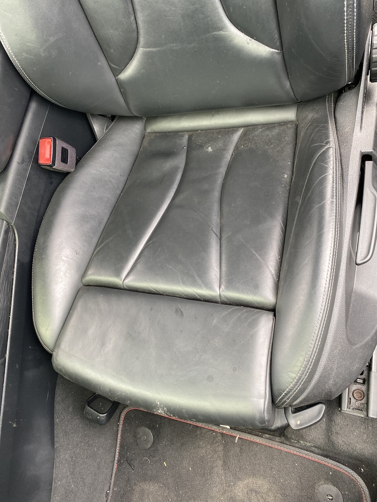 [EPE-100658] Asiento delantero izquierdo cuero negro AUDI A3 8VS/8VM S3