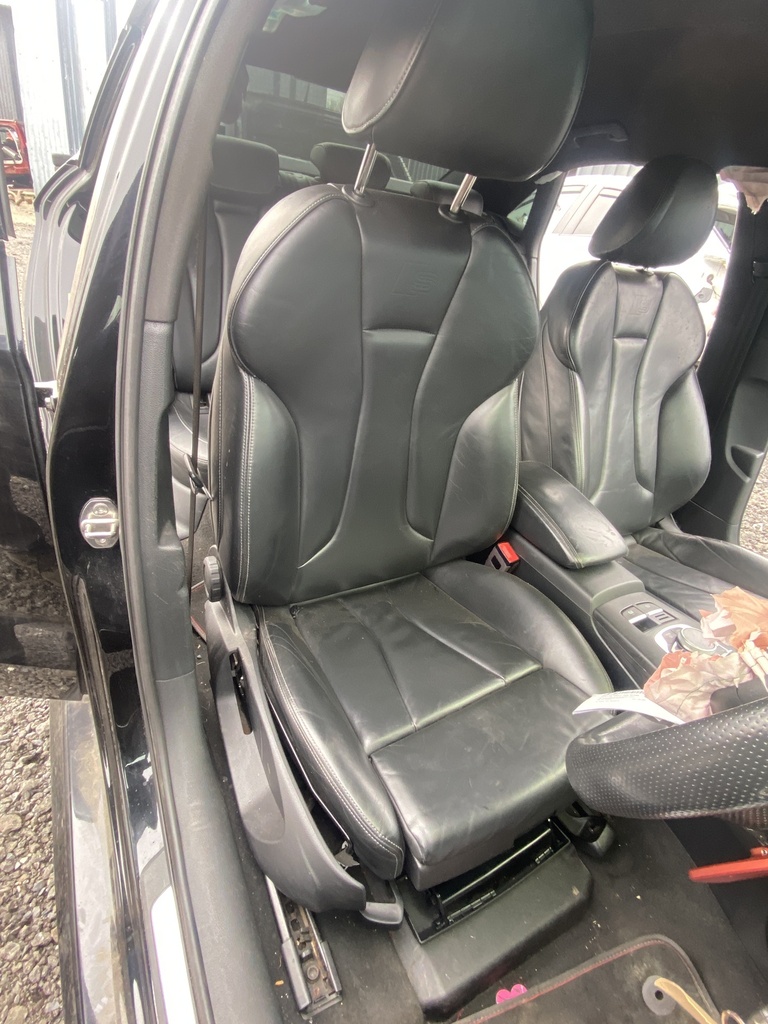 [EPE-100659] Asiento delantero derecho de cuero para Audi A3 8VS/8VM S3