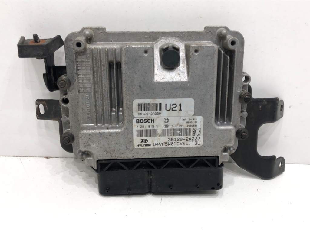 [STARK-825734] Unidad de control motor HYUNDAI i40 I (VF) 1.7 CRDi 85 kW 116 CV 2011-2022