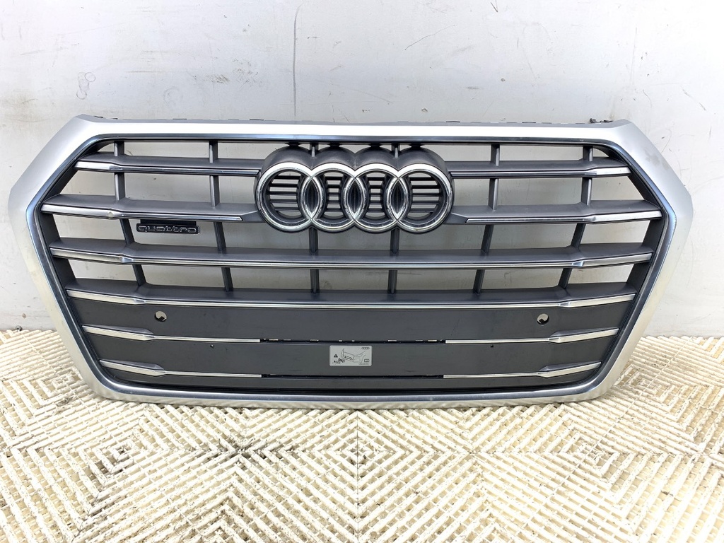 [STARK-763497] Rejilla de parachoques AUDI Q5 (FYB, FYG) 2016-2022