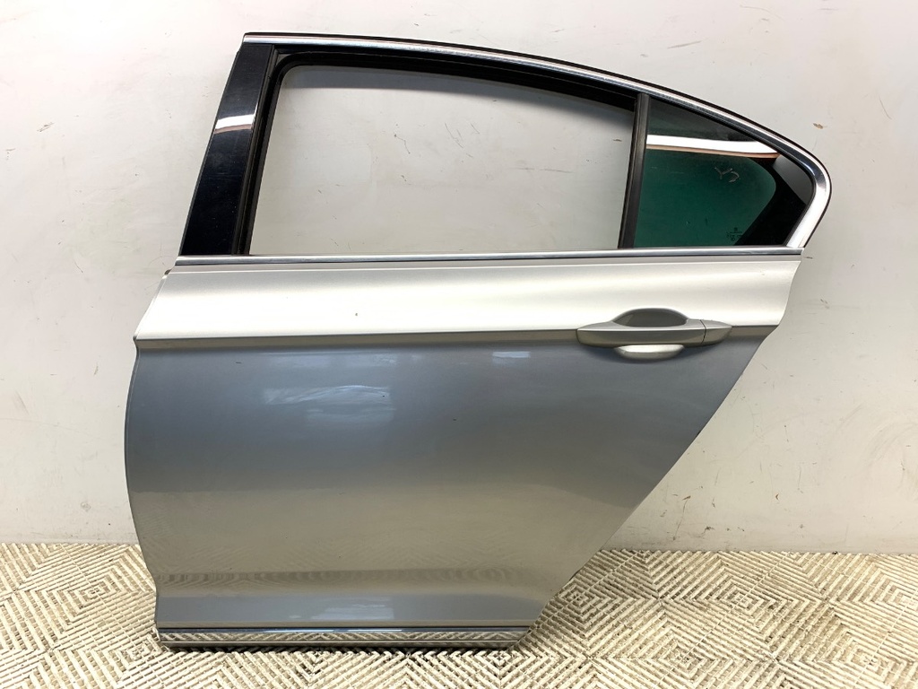 [STARK-767480] Puerta trasera izquierda VW Passat B8 (3G2, CB2) 2014-2022