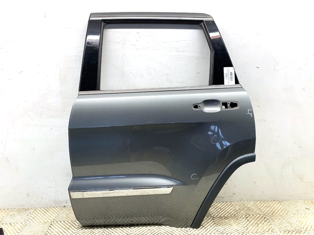 [STARK-773048] Puerta trasera izquierda Jeep Grand Cherokee IV (WK, WK2) 2010-2022