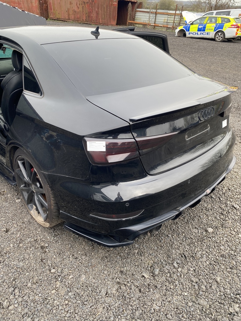 [EPE-100663] Cinturón de seguridad asiento trasero para Audi A3 8VS/8VM S3