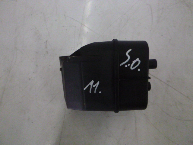 [MTD-136885] Carcasa del respiradero Volvo V70 S60 S70 C70 2.3 gasolina B5234T3 8692211