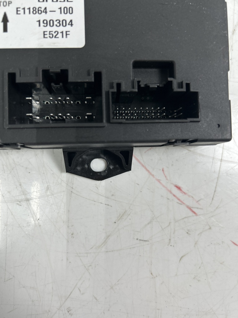 [MTD-498936] Unidad de control del portón trasero Land Rover Discovery Sport L550 204DTD FK72-14B673-AE