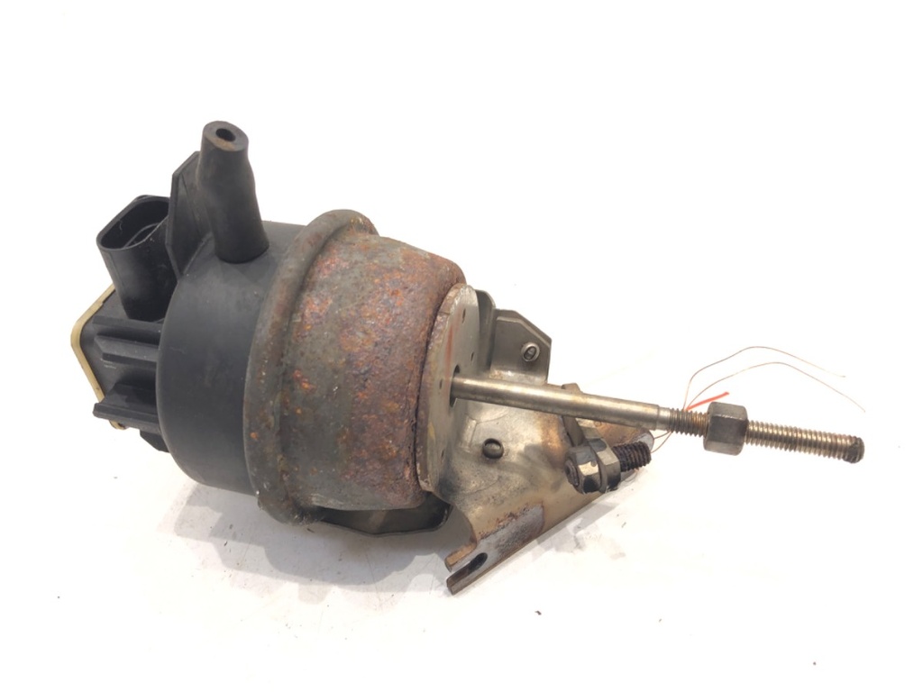 [STARK-594362] Actuador de turbocompresor Audi A4 B8 Avant (8K5) 2.0 TDI 88 kW 2008-2015