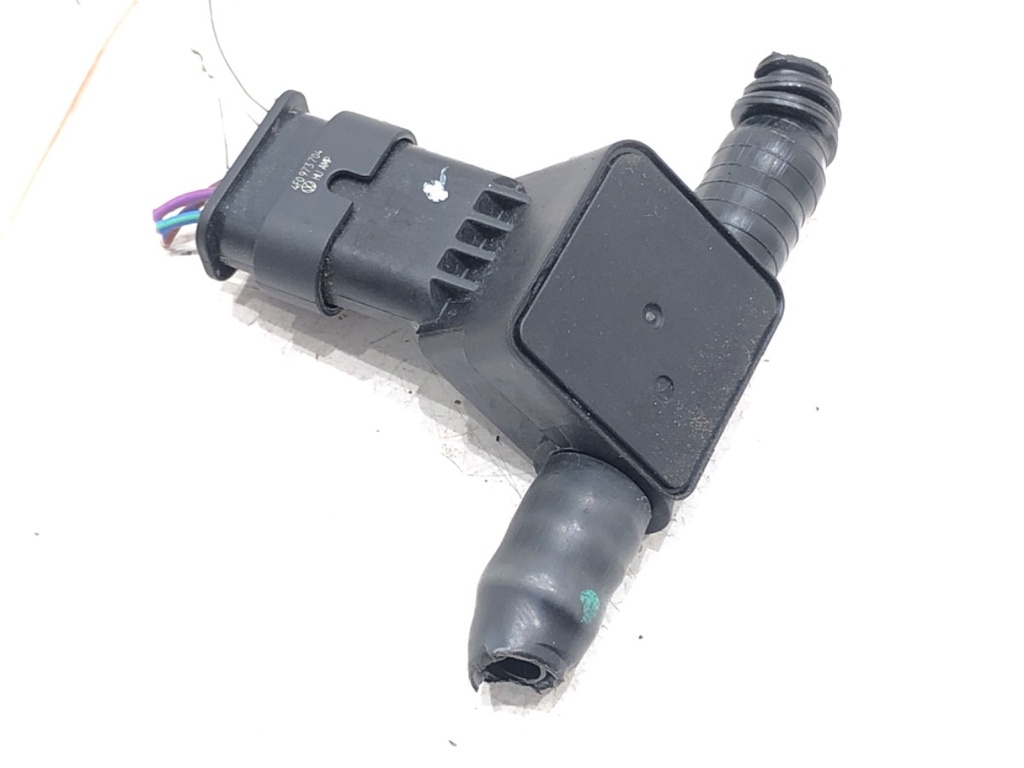 [STARK-597807] Sensor de presión de combustible SKODA Octavia IV (NX3, NN3) 1.5 TSI 110 kW 2020-2022