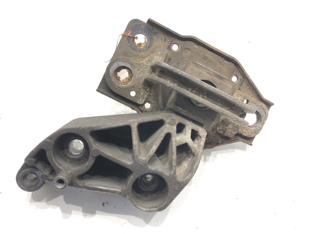[STARK-632893] Soporte de motor Nissan Qashqai / Qashqai +2 I (J10, NJ10, JJ10E) 2006-2014 2.0 dCi