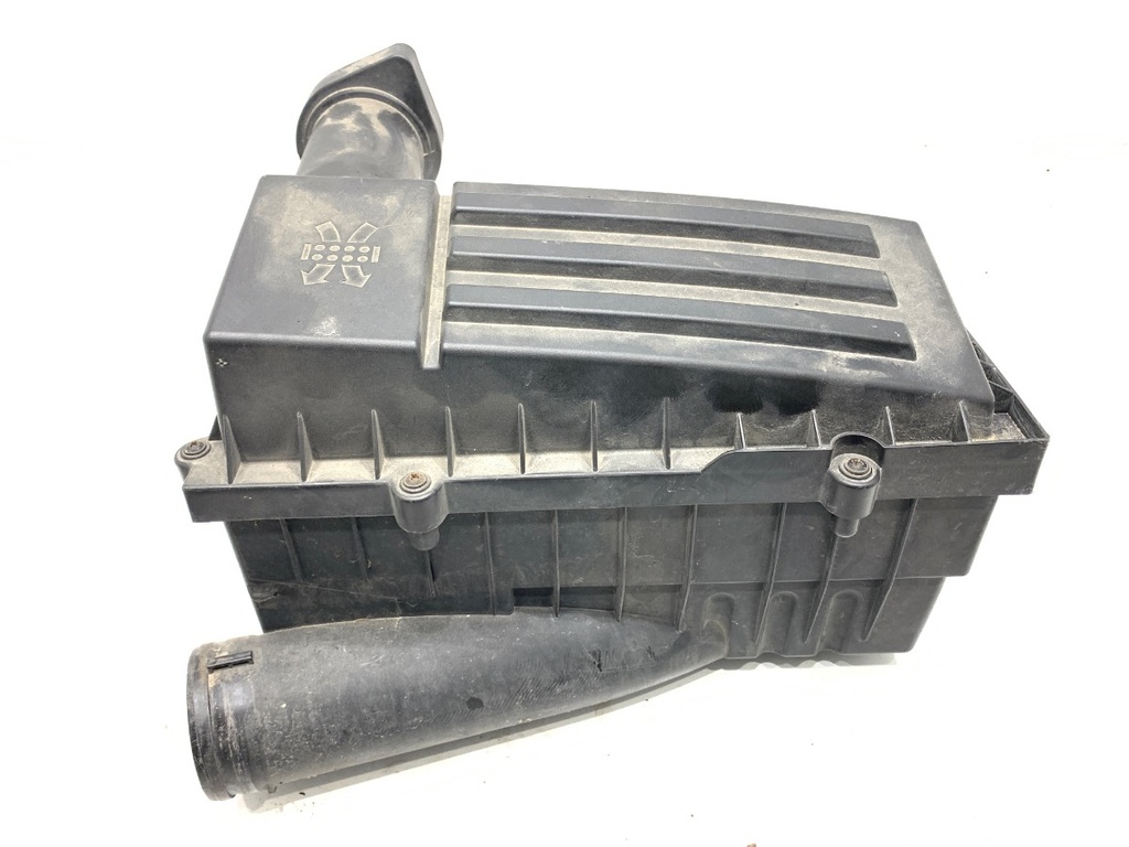 [STARK-814064] Caja de filtro de aire VW Golf V (1K1) 1.9 TDI 77 kW 2003-2008
