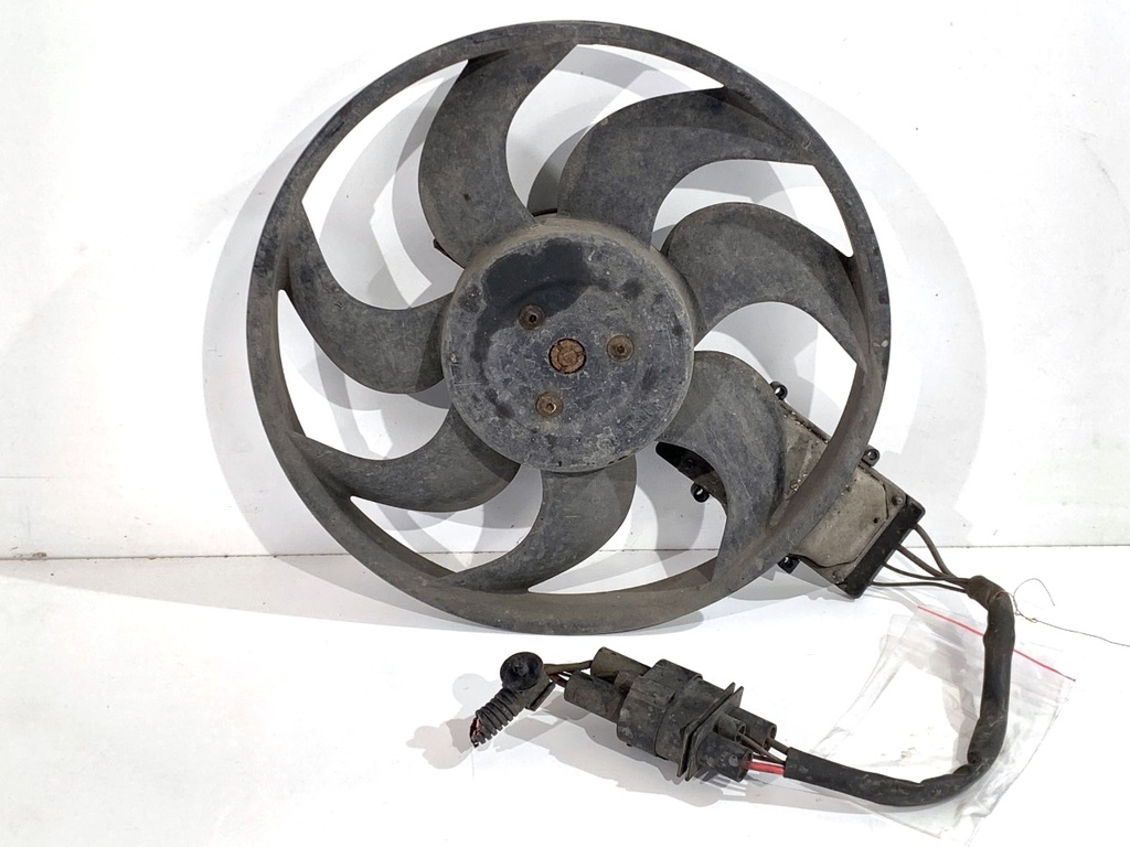 [STARK-878958] Ventilador de aire acondicionado VW Touareg (7LA, 7L6, 7L7) 2002-2013