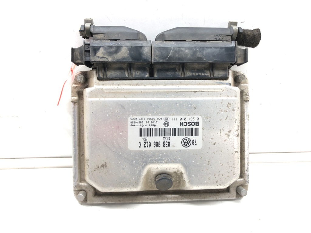 [STARK-526251] Unidad de control del motor VW Golf IV Variant 1.9 TDI 66 kW (038906012K)