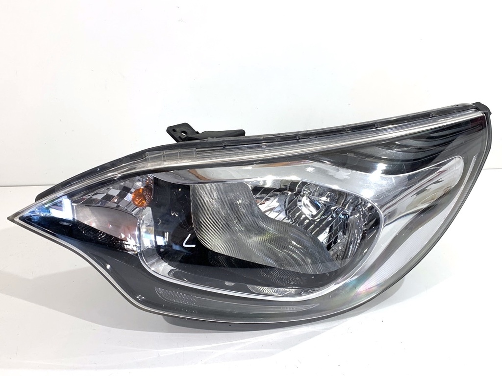 [STARK-910811] Faros delanteros izquierdos KIA Rio III sedán (UB) 2010-2017