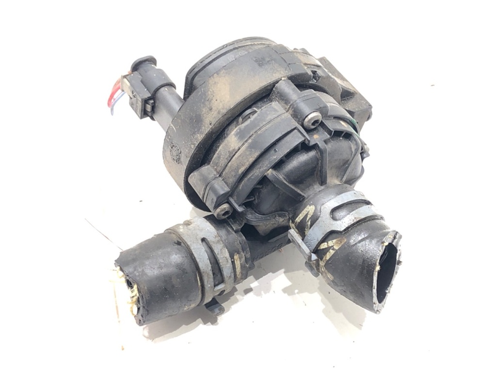 [STARK-698251] Bomba de agua adicional SKODA KODIAQ (NS7, NV7, NS6) 2.0 TSI 4x4 2016-2022
