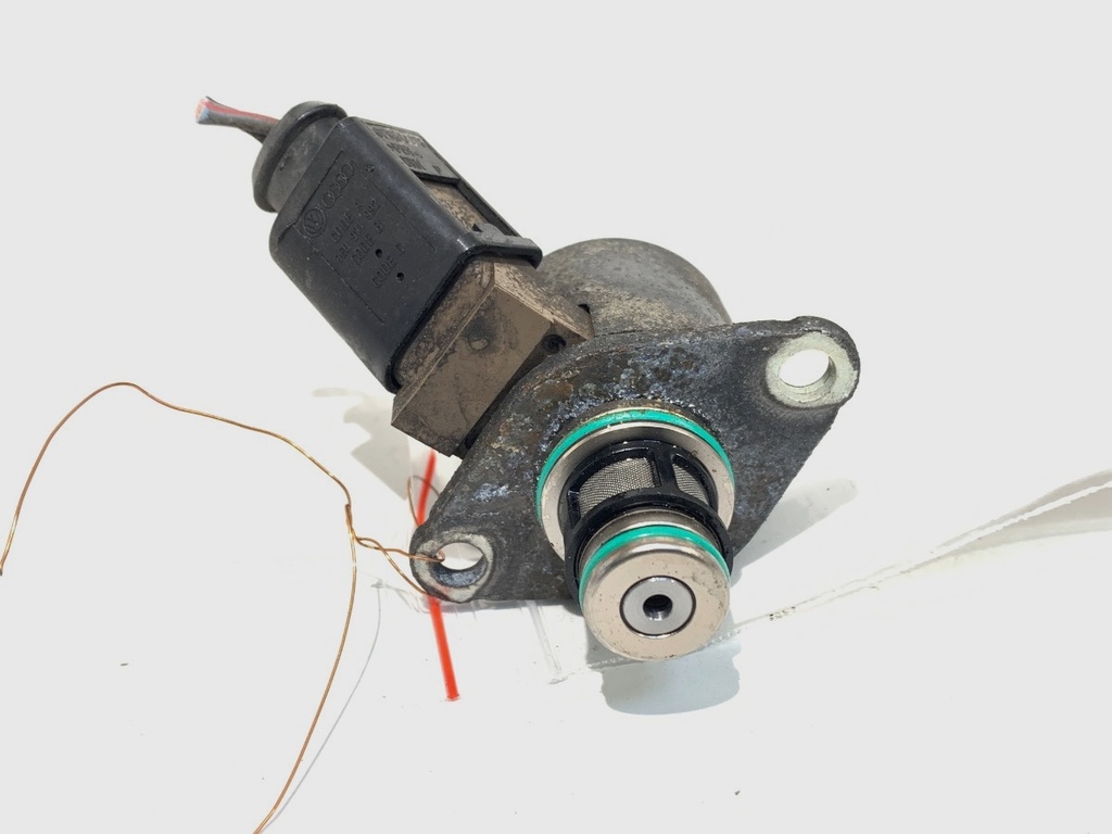[STARK-703599] Regulador de presión de combustible VW Golf VII Variant (BA5, BV5) 1.6 TDI 81 kW