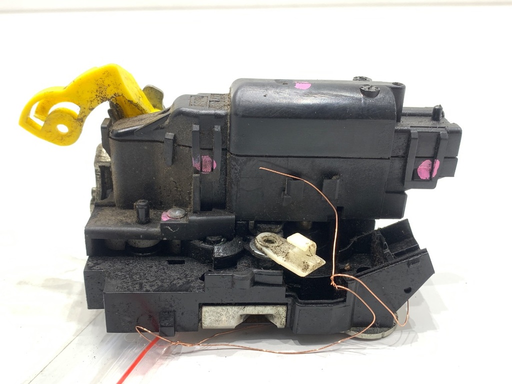 [STARK-787539] Cerradura de puerta trasera derecha Dacia Duster (HS_) 2010-2018