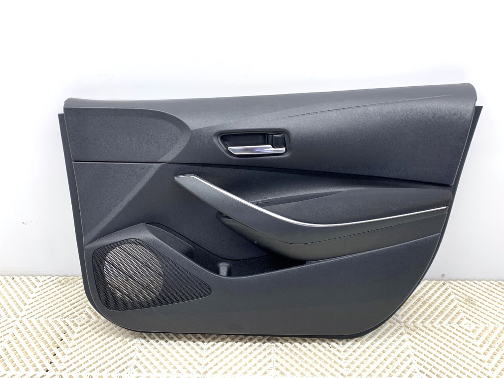 [STARK-834230] Panel de puerta delantero derecho Toyota Corolla sedán (_E21_) 2019-2022