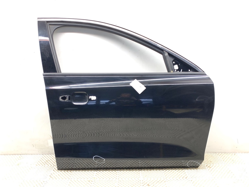 [STARK-811429] Puerta delantera derecha Ford Focus IV (HN) 2018-2022