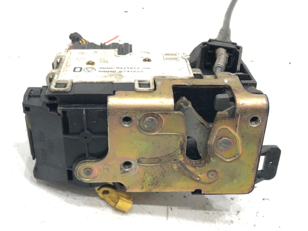 [STARK-623132] Cerradura de puerta delantera derecha Jaguar S-Type II (X200) 1998-2008