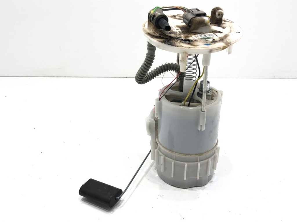 [STARK-680680] Bomba de combustible Dacia Dokker 1.6 75 kW 102 CV gasolina 2015-2022