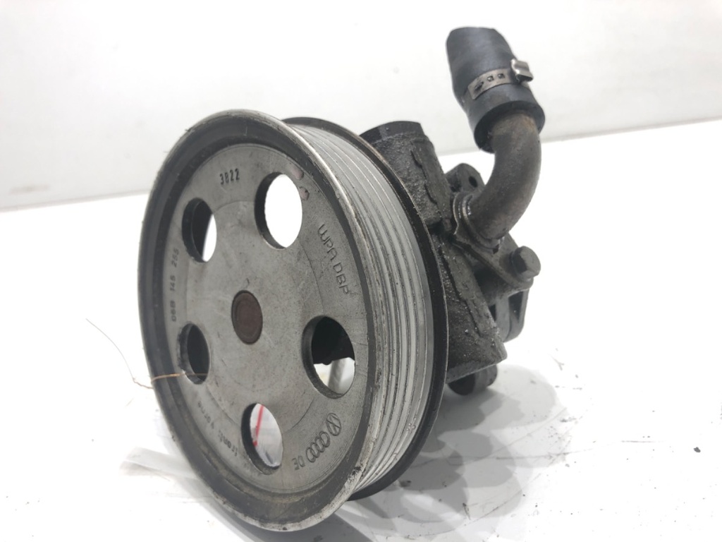 [STARK-718722] Bomba de dirección asistida AUDI A4 B6 Avant (8E5) 2000-2005