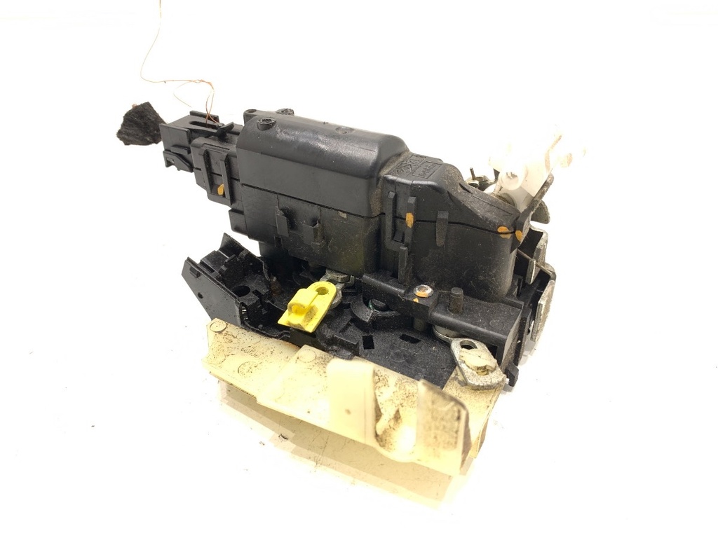 [STARK-722822] Cerradura de puerta delantera izquierda Dacia Duster (HS_) 2010-2018
