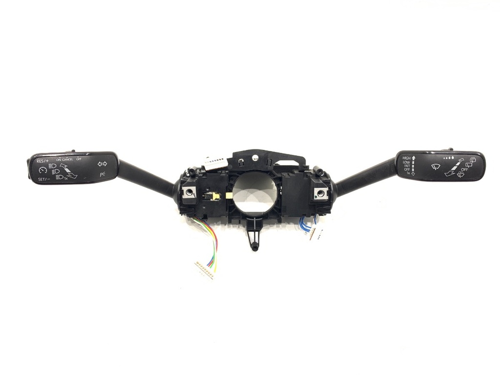 [STARK-732680] Combinado de luces SKODA OCTAVIA IV Combi (NX5) 2019-2022 1.4 TSI iV 150 kW 204 CV