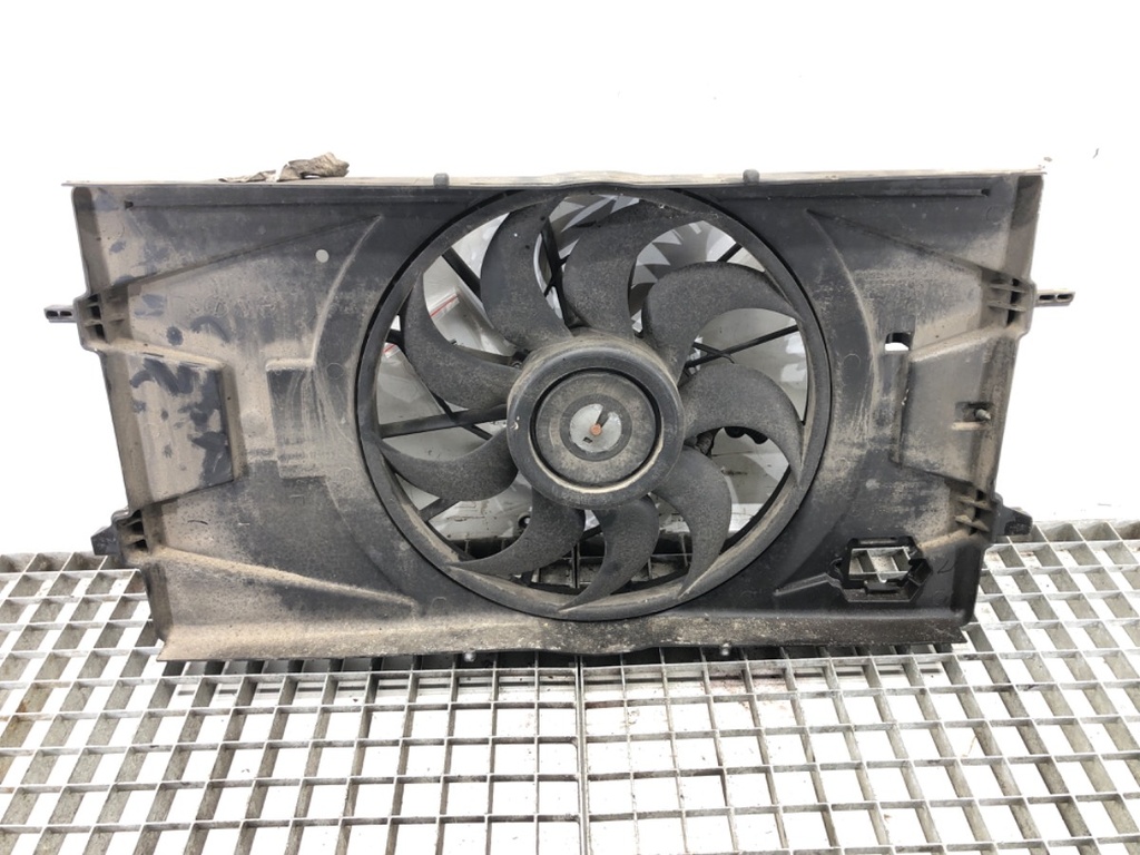 [STARK-457319] Ventilador del radiador Chevrolet Cobalt 2003-2022 2.2 110kW 150CV