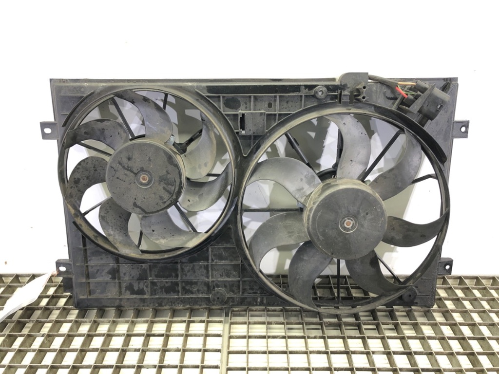 [STARK-558535] Ventilador del radiador SKODA Octavia II (1Z3) 1.8 TSI 112 kW 2009-2013