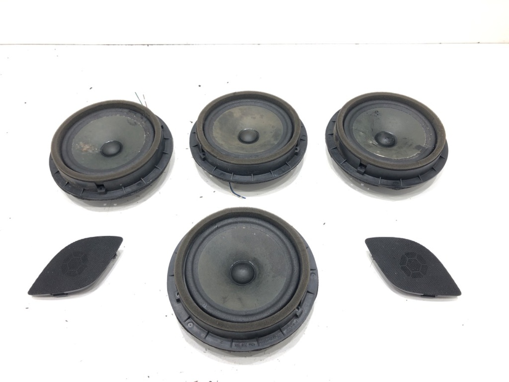 [STARK-627569] Juego de altavoces SUZUKI SX4 S-CROSS (JY) 1.6 AllGrip 88 kW 2013-2022