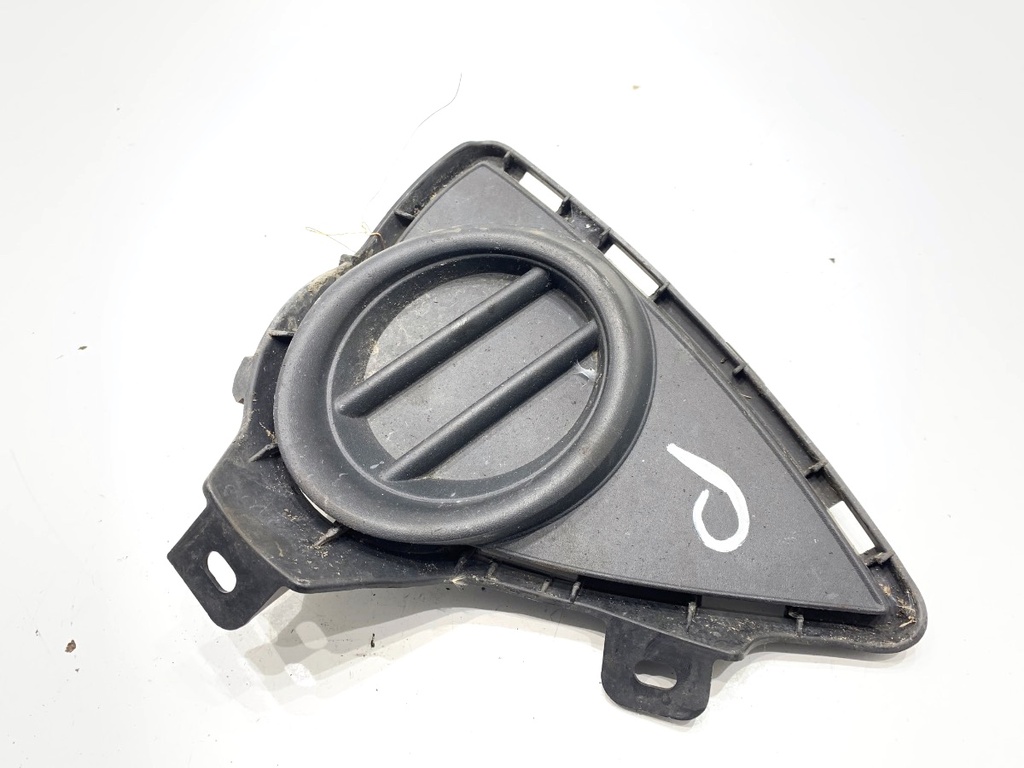 [STARK-797859] Rejilla de parachoques delantera derecha TOYOTA AURIS (_E18_) 2012-2018